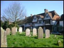 Chiddingstone Kent - The high street